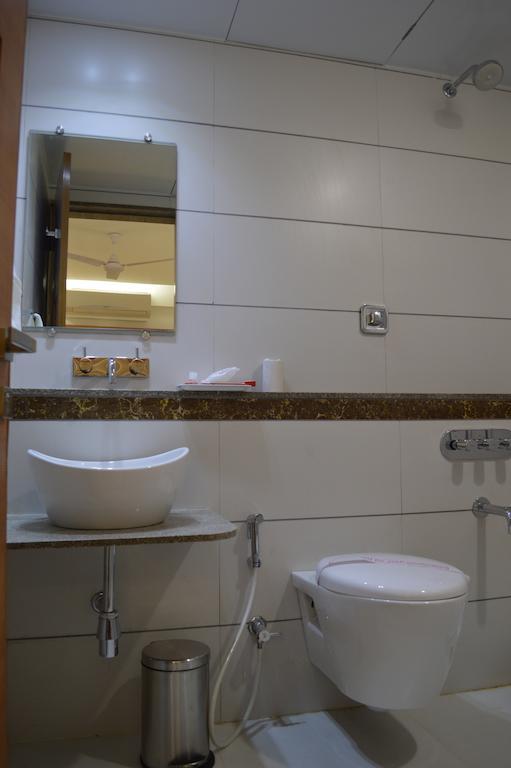 Hotel Ashray Inn Ahmedabad Habitación foto