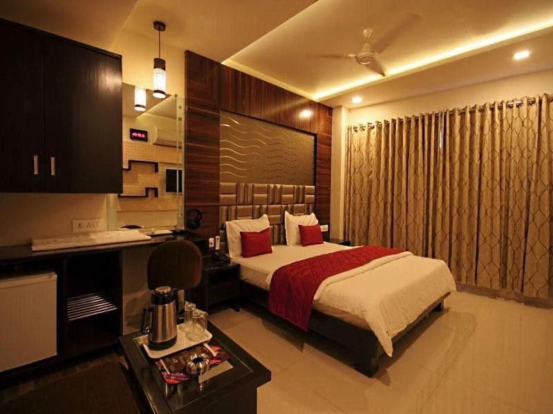 Hotel Ashray Inn Ahmedabad Exterior foto
